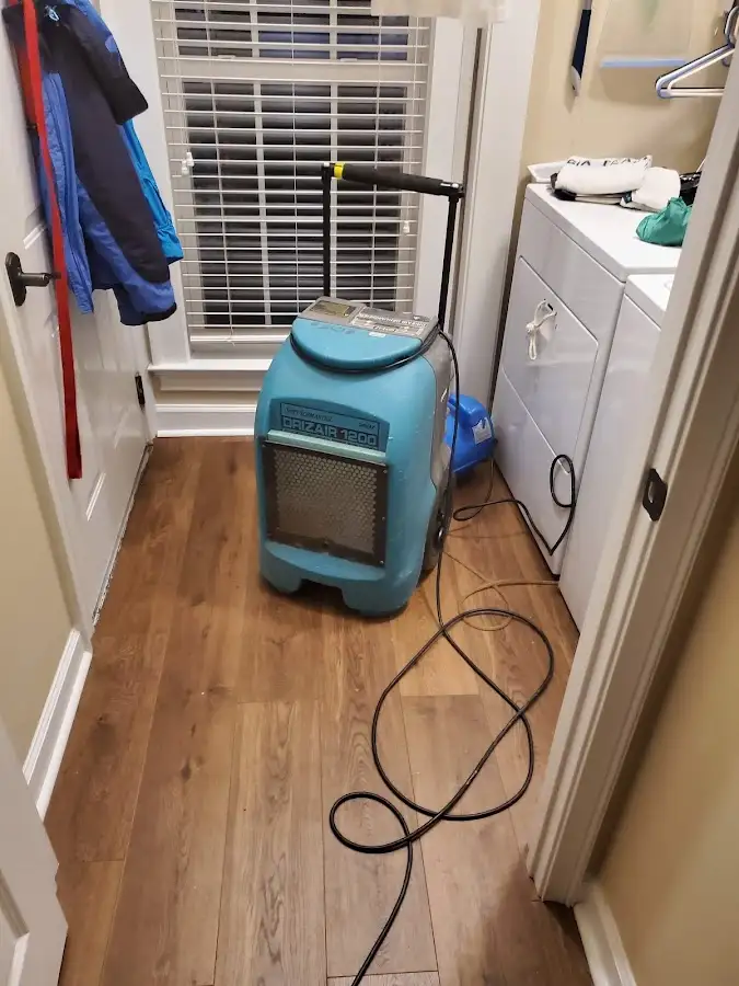 Commercial dehumidifier deployed for Crawl Space Restoration in Tracy
